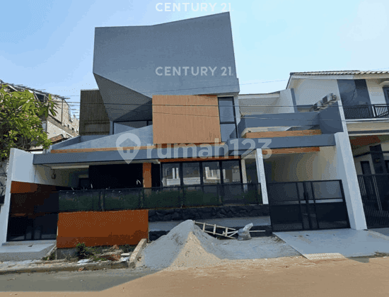 Rumah Dijual di Bintaro Jaya Sektor 9 dengan Kolam Renang