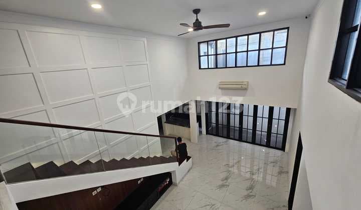 Rumah Mewah Modern Classic Strategis di Bintaro Jaya Sektor 7 Lr 17873