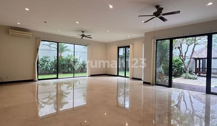 Rumah Mewah 685m² di Gandaria Selatan – SHM, Kolam, Dekat MRT Hj. Nawi, Nego
