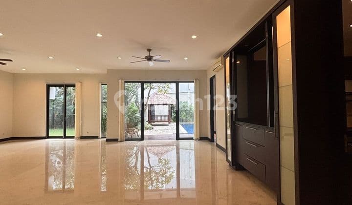 Rumah Mewah 685m² di Gandaria Selatan – SHM, Kolam, Dekat MRT Hj. Nawi, Nego