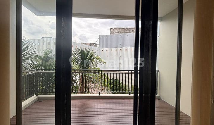 Rumah Mewah 685m² di Gandaria Selatan – SHM, Kolam, Dekat MRT Hj. Nawi, Nego