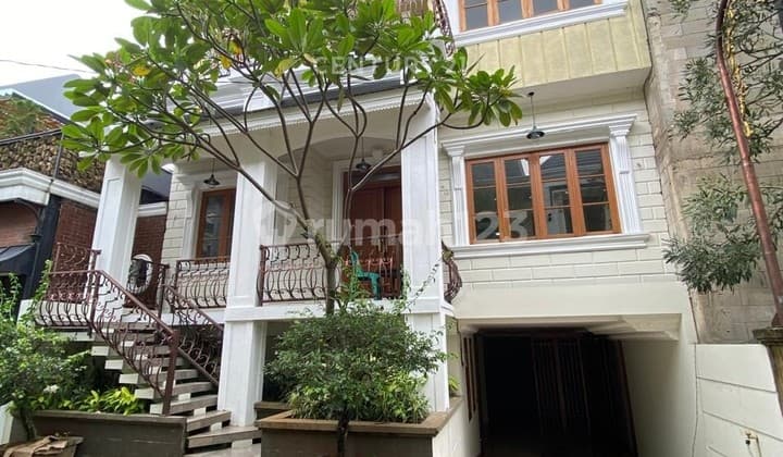 Dijual Rumah di Cirendeu Siap Huni Lokasi Strategis