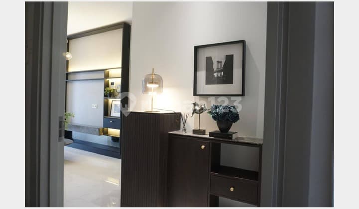 La Viz Apartment, Semi-Private Lift, Nice & Affordable in Surabaya