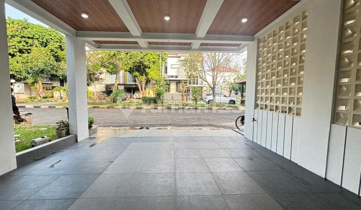 Dijual Rumah Split Level 2 Lantai. Dalam Cluster,View Taman , Luas 180.M2. Kamar.4+1.Hanya 500 M Dr Mall Living World dan 1 KM Dr Tol Tambun Grand Wisata Tambun