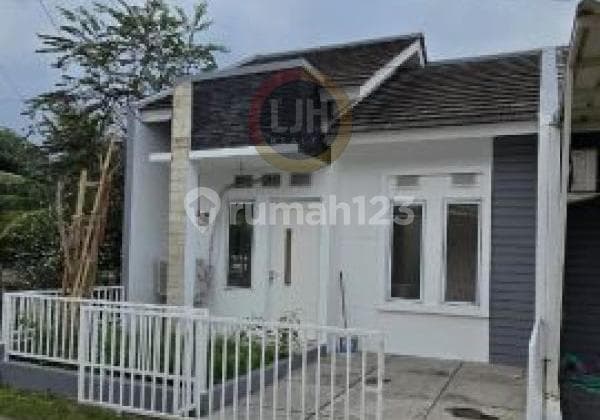 One-Story Ready-to-Occupy House, Flood-Free, Strategic Location in Bekasi