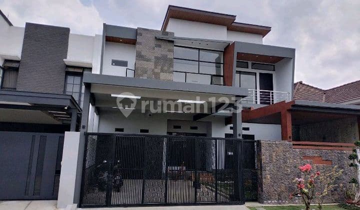 Rumah Mewah 2 Lantai Baru Gres Selesai Dibangun Des 2024