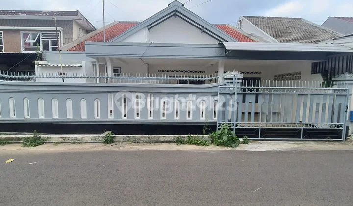 Rumah 5 Kamar Tidur Siap Huni Daerah Dieng