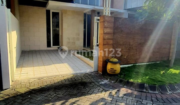 Rumah Siap Huni 3 Kamar Tidur Dekat Pintu Tol Sawojajar