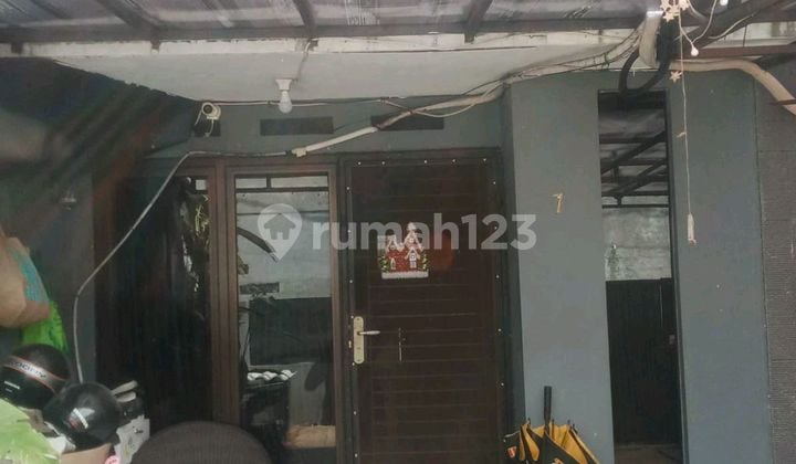 Rumah Cipadu Furnished Siap Huni Jual Cepat SHM di Jl. Caraka Utama Kav.52, Cipadu Jaya, Larangan, Kota Tangerang, Banten, Indonesia, 15155, Cipadu bisa Nego