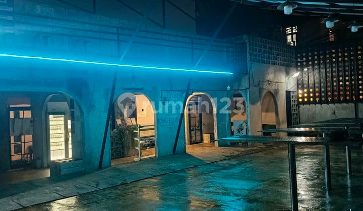 Bangunan Usaha Muka Melebar Siap Pakai Pinggir Jalan Dikelilingi 5 Kampus