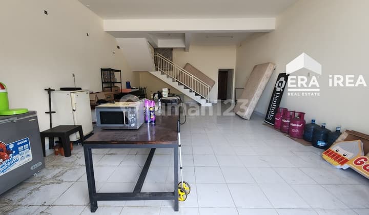 Ruko 2 Lantai Disewakan Murah di Solo Dekat Superindo