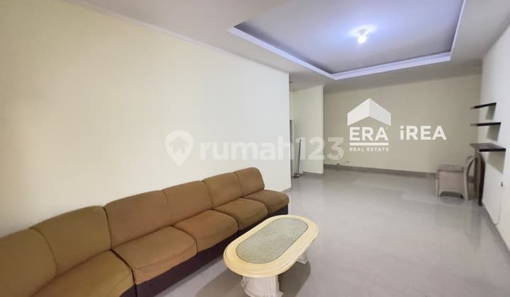 Rumah Solo Disewakan Dekat The Park Mall Solo Baru, Grogol, Sukoharjo