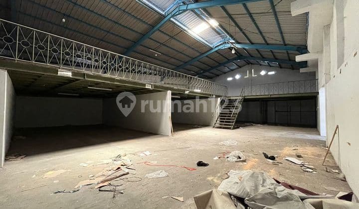 Gudang Solo Disewakan, Dekat Pasar Legi, Banjarsari, Surakarta