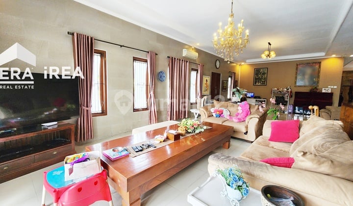 Rumah Solo Dijual 2 Lantai Dekat The Park Mall Solo Baru