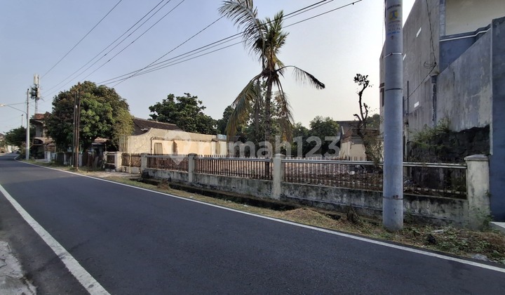 Land in Solo for Sale Near Lottemart Tipes, Solo