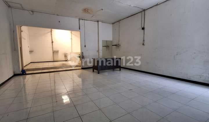 Storefront for Rent in Solo Near Rsdr Oen Solo Baru, Sukoharjo
