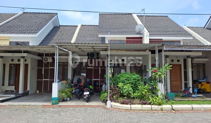 Rumah Solo Dijual, Cluster Gentan, Sukoharjo
