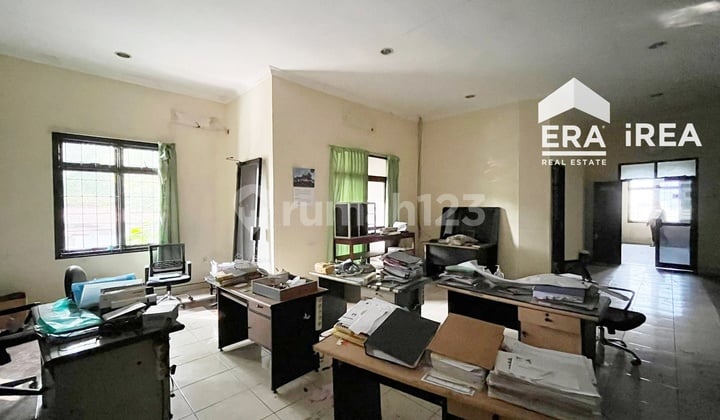 Jual Rumah Bonus Ruang Usaha Siap Huni Area Nusukan Solo