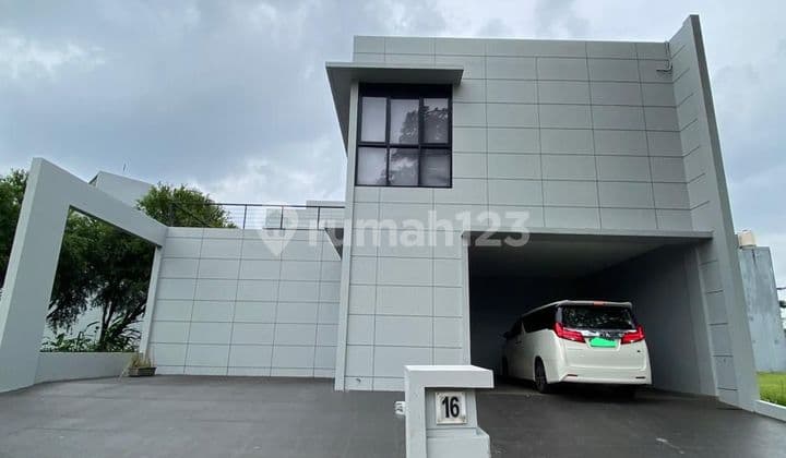 Rumah Modern Minimalist The Spring Scarlet Gading Serpong
