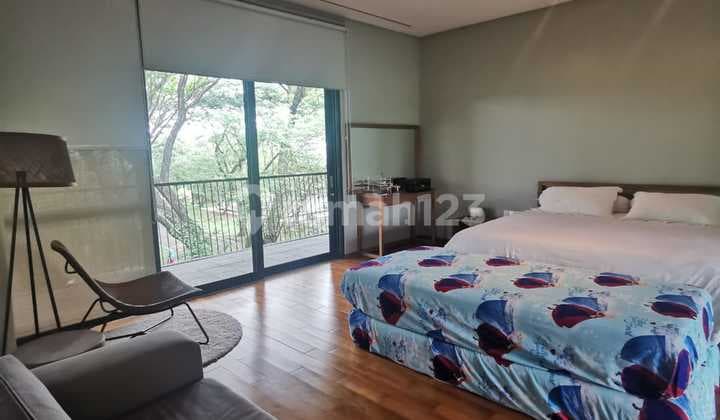 Rumah Shm Design Industrial Plong Super Nyaman di Alam Sutera