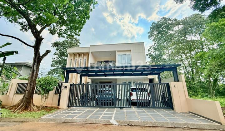 Rumah Modern 3 Lantai Shm Backyard Luas Furnish Ada Rooftop View Pegunungan Sentul City, Bogor