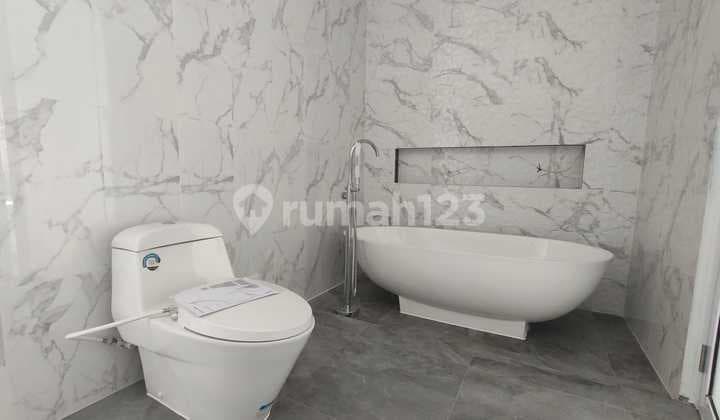 Rumah Mediterania Classic Private Pool Dan Lift View Gunung Sentul City, Bogor