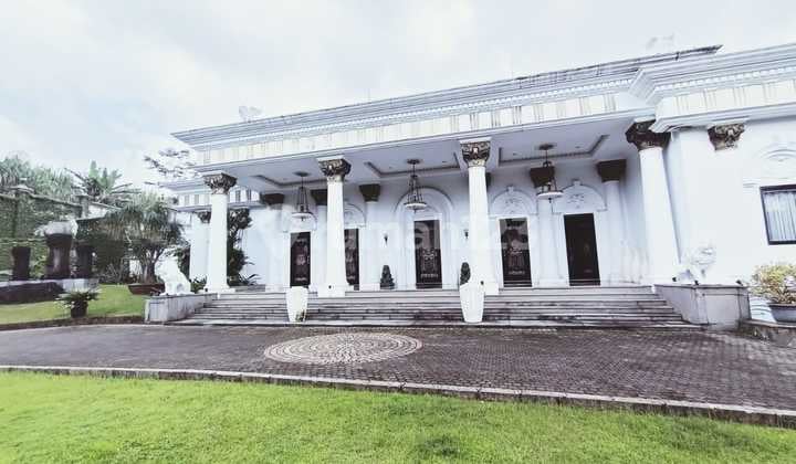 Rumah Sultan Konsep Paviliun Desain Classic Private Pool Best View Gunung Sentul City, Bogor