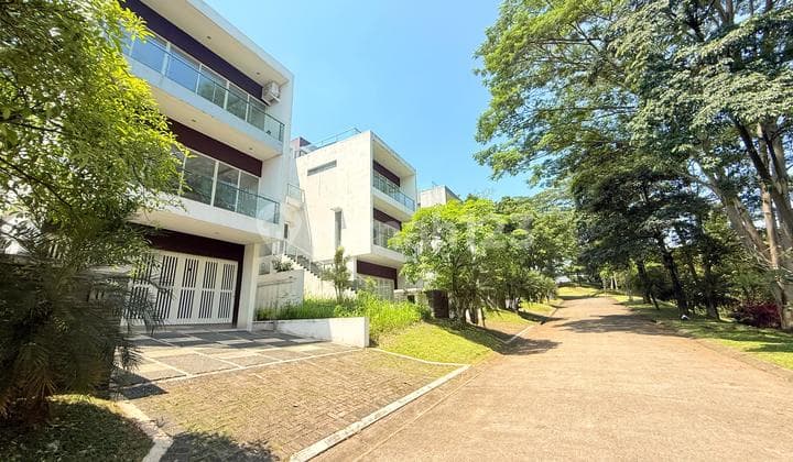 Rumah 4 lantai Cocok Untuk Bisnis Owner Strategis Hanya 3 Menit Exit Tol Sentul City, Bogor