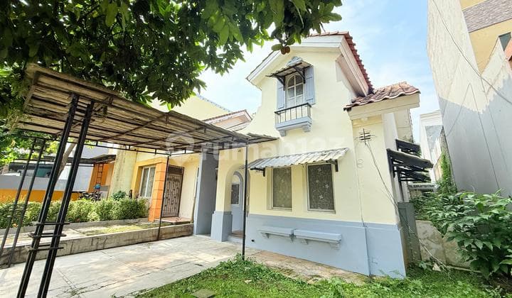Upslope Type Rental House in the Front Area of Sentul City, 8 Minutes to the Toll Exit.