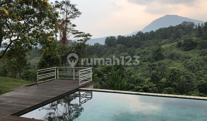 Hunian Furnish SHM Konsep Villa Infinity Pool Best View Alam Pegunungan Sentul City, Bogor