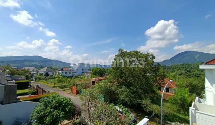 Rumah Mediterania Classic Private Pool Dan Lift View Gunung Sentul City, Bogor