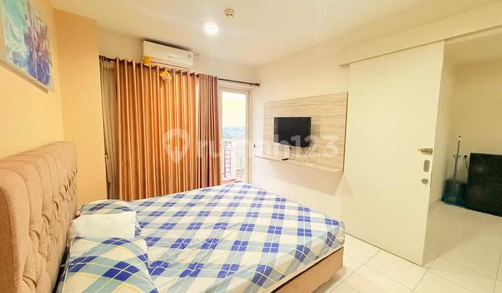 Apartemen 2 Kamar Tidur Furnish Hook View Aeon Mall Sentul City, Bogor