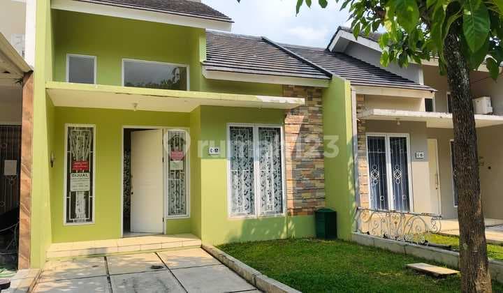 Rumah SHM, Taman Depan & Belakang di Cluster Asri Sentul City