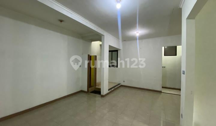 Rumah Bagus di Margacinta Komplek Antabaru Dekat Smpn 18