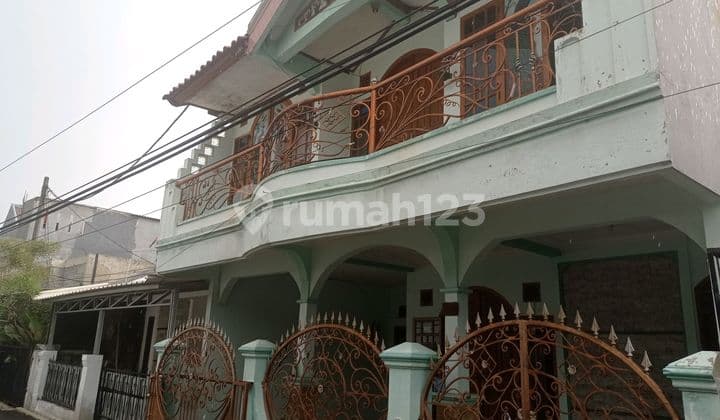Nice House in Batununggal Suitable for Mess Near Campus