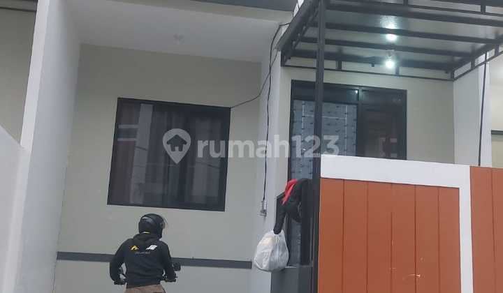 Over Credit Rumah di Komplek Green Valley Jatihandap SHM