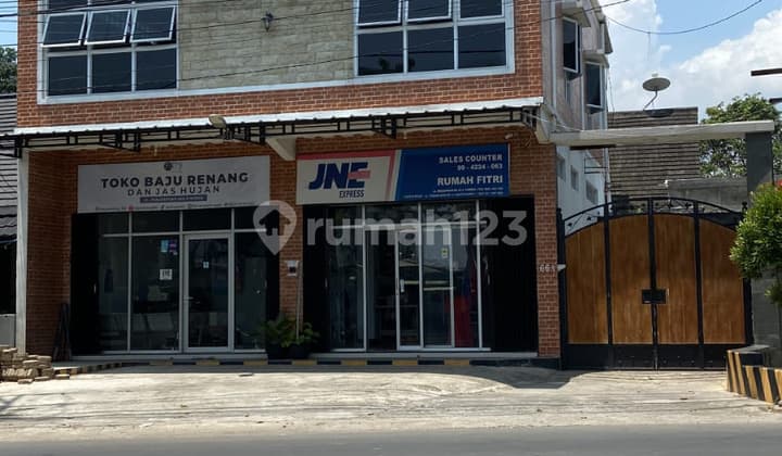 Ruko 2Lantai Rumah Plus Kolam Renang Murah