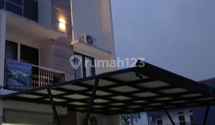 New 2-Story House Unfurnished SHM at Jl. Kecapi City Ciremai Giri, Cirebon