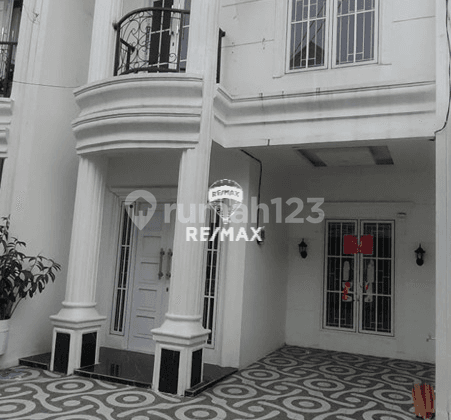 Dijual Cepat Rumah Cantik di Daerah Depok Jawa Barat Dekat Stasiun Kereta