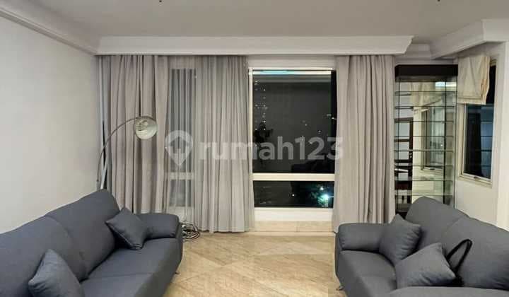 DISEWAKAN APARTEMEN MEWAH DI PUSAT KOTA AREA JAKARTA SELATAN