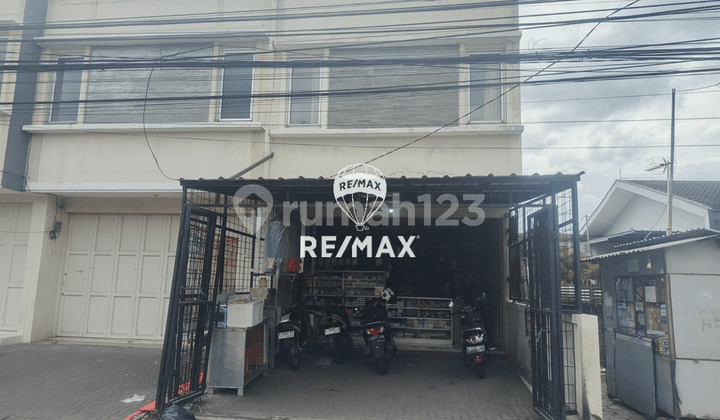 For Sale Quick Commercial Shop House in Cijawura Area Bandung