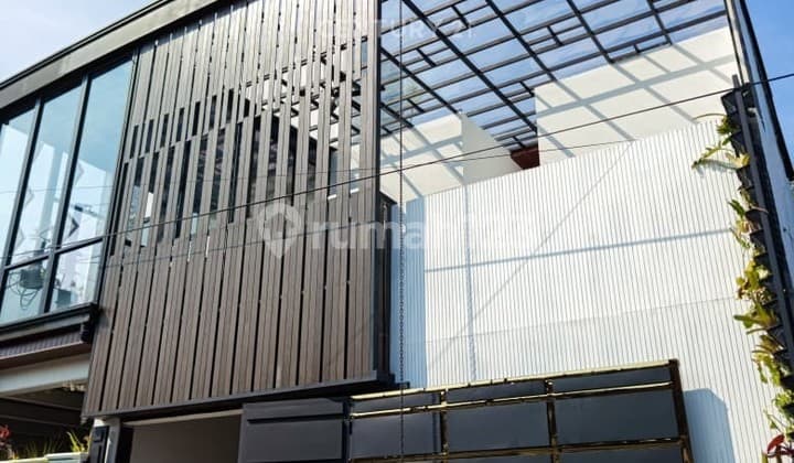 Rumah Kantor 4 Lantai di Guwosari Samping Kampus 2 Uin Jogja