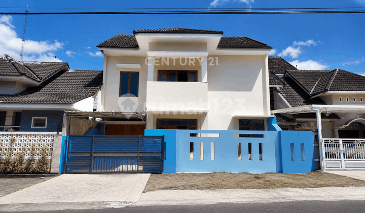 2-Story House Only 500M to Jl Kaliurang for Living or Office