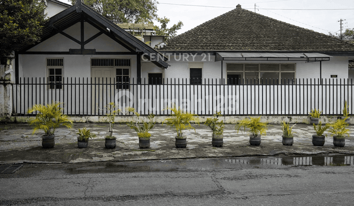 Spacious House in Jogja City Near Malioboro Suitable for Office