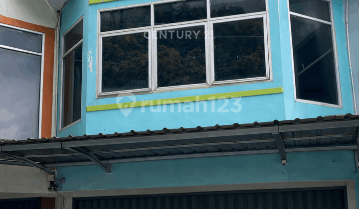 Ruko 2 Lt Dekat Uii Ideal untuk Bisnis dan Hunian