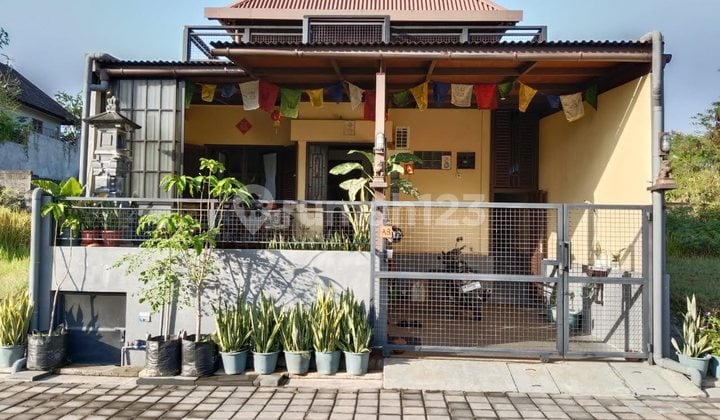 DIJUAL - Rumah Tropis Modern dengan Pemandangan dari Atap