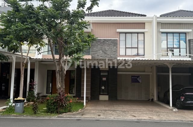 For Sale House in Greenlake City 10X 20 Boulevard
