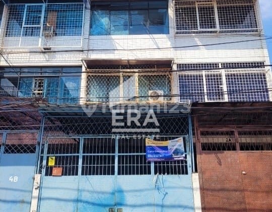 For Sale Cheap Shop House in Mangga Besar 4.5 LT