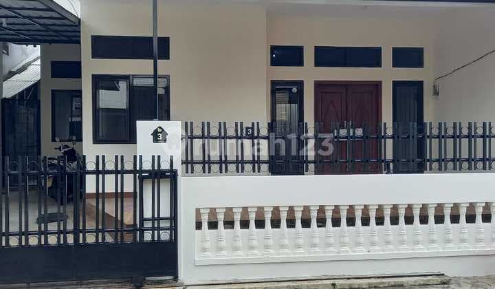 Ready-to-Live House in Ciputat Baru Housing