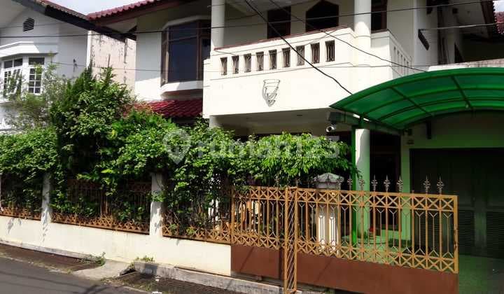 Rumah 2 Lantai Area Kebayoran Lama / Tanah Kusir ( Perlu Renovasi ).